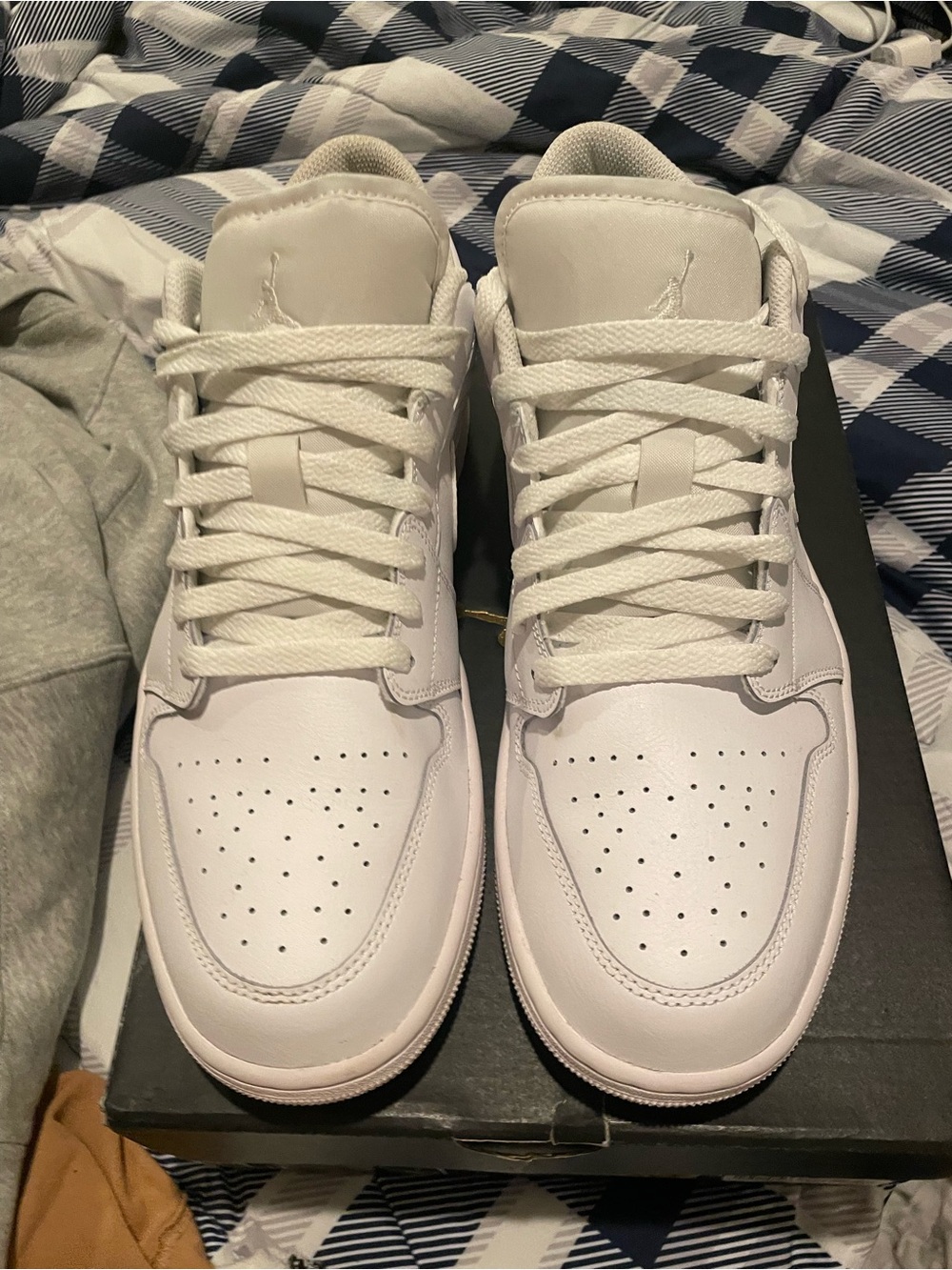 Nike Air Jordan 1 Low Triple White Size 11.5